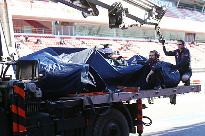 Barcelona F1 test: Carlos Sainz Jr says winds caused crash