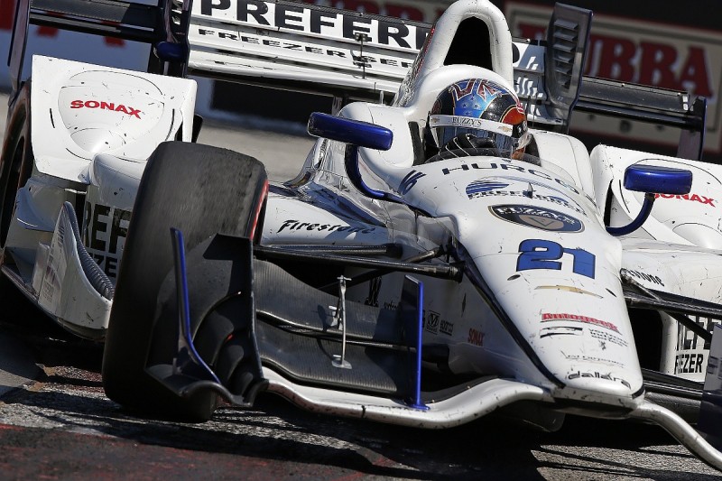 Hildebrand injures hand in Long Beach IndyCar tangle with Aleshin
