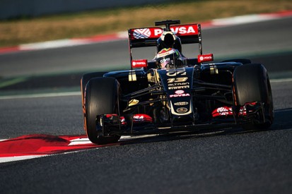 Barcelona F1 test: Maldonado fastest, Wolff and Nasr collide