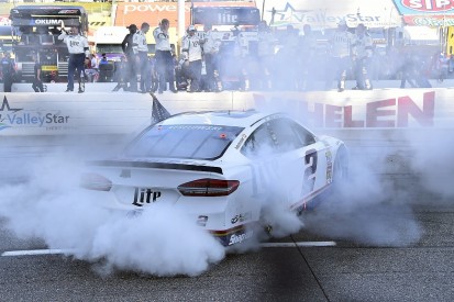 NASCAR Martinsville: Keselowski takes second win of 2017 from Busch