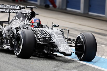 Jerez F1 test: Red Bull has to run without wing after Kvyat error