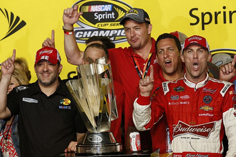 NASCAR Cup champion Kevin Harvick to keep Tony Stewart's crew