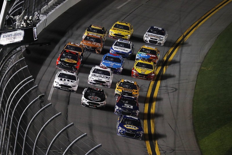 NASCAR Daytona 500 Duels: Elliott and Hamlin take victories