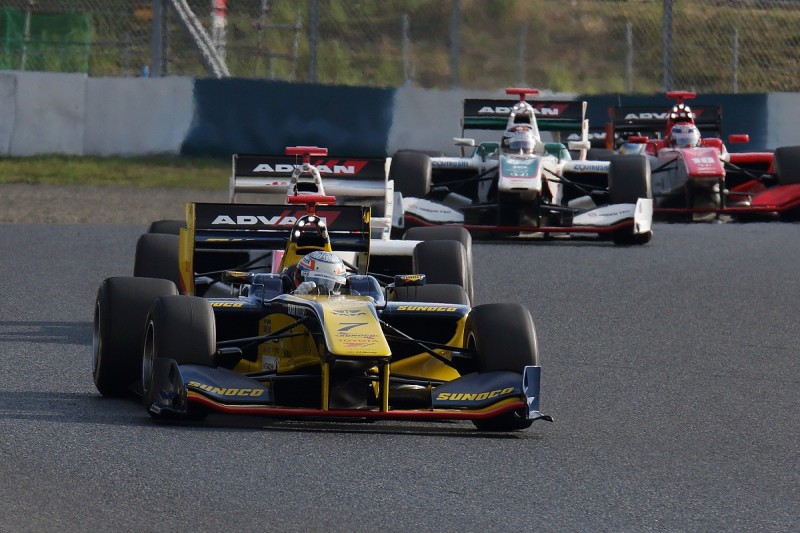 Felix Rosenqvist and Alex Lynn in frame for 2017 Super Formula seat