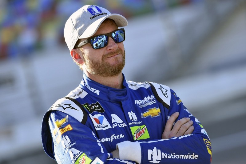 NASCAR Cup star Earnhardt to wait on health before talking new deal