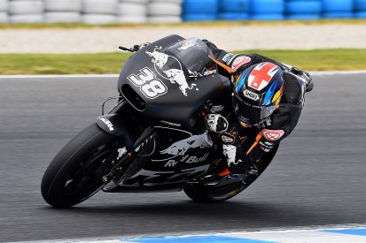KTM's Smith struggling to 'pull the pin' in Phillip Island test