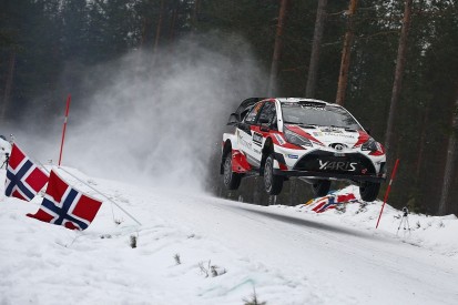 WRC Rally Sweden: Neuville crash sets up three-way fight for win