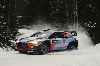 WRC Rally Sweden: Hyundai's Neuville builds commanding lead