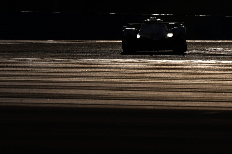 Toyota expands to three cars for 2017 Le Mans 24 Hours