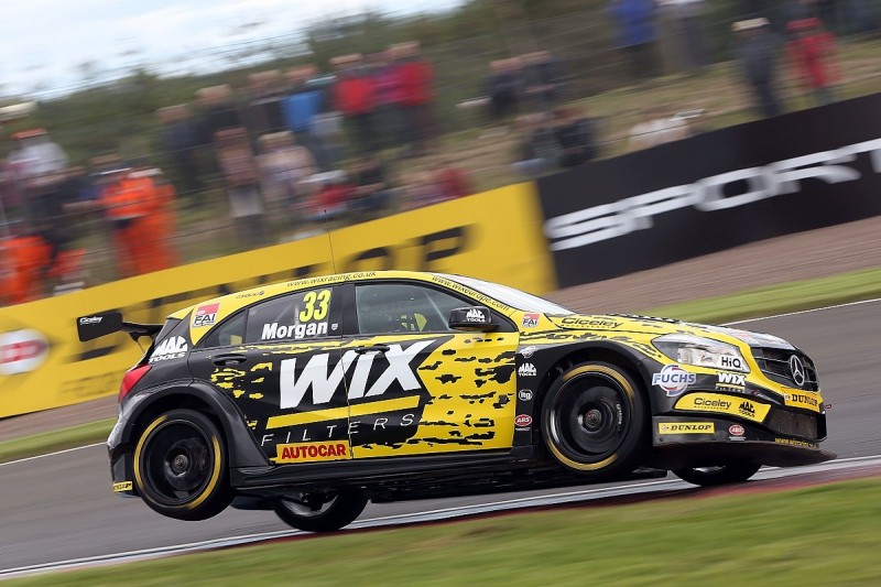Adam Morgan continues with Ciceley-run Mercedes in BTCC 2017
