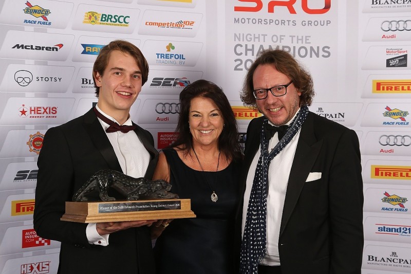 Inaugural Sean Edwards Trophy awarded to Jules Szymkowiak