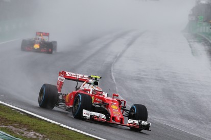 Pirelli's Isola meets with F1 drivers over wet tyre criticisms