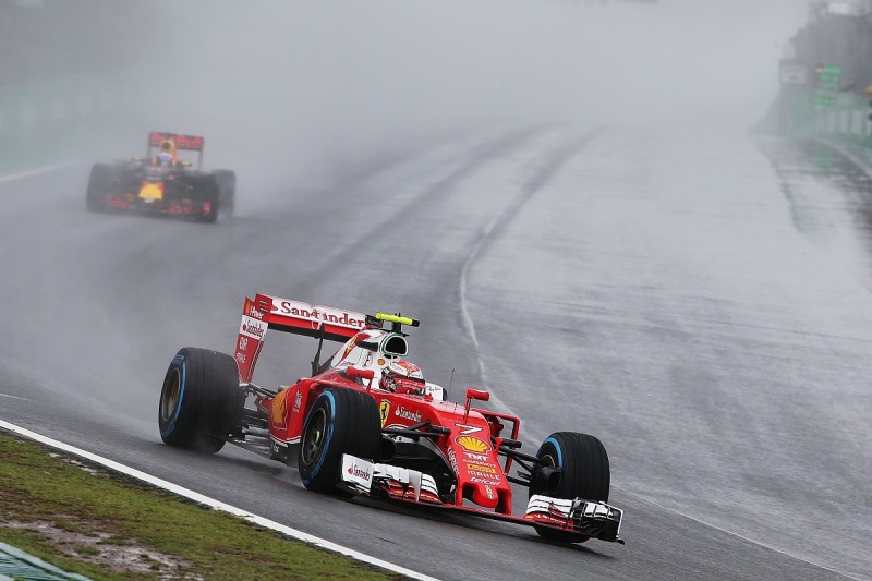 Pirelli's Isola meets with F1 drivers over wet tyre criticisms