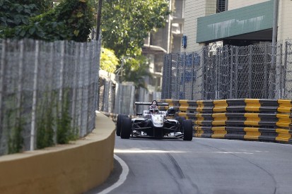 George Russell beats Callum Ilott to pole on Macau Grand Prix debut