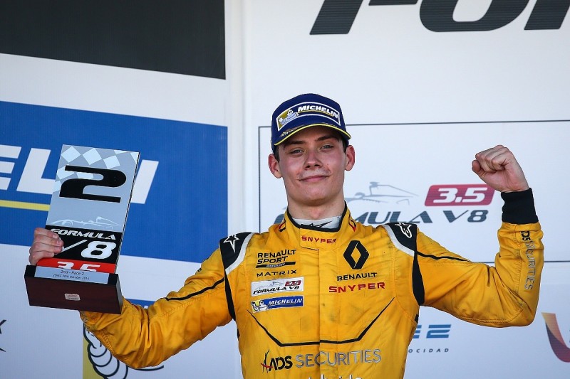 Louis Deletraz joins Carlin to make GP2 debut in season finale