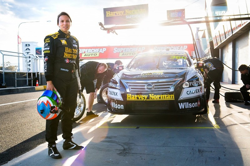 Simona de Silvestro gets Nissan deal for 2017 Supercars move