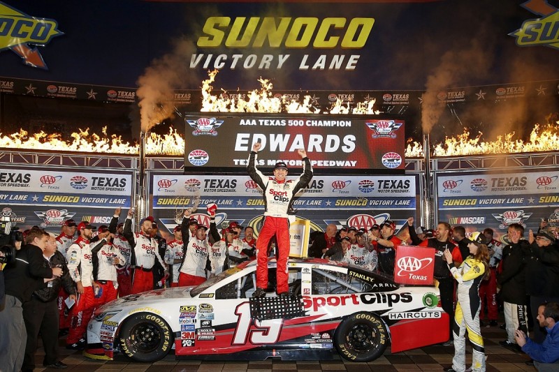 Carl Edwards wins rain-delayed NASCAR Texas race to seal title shot