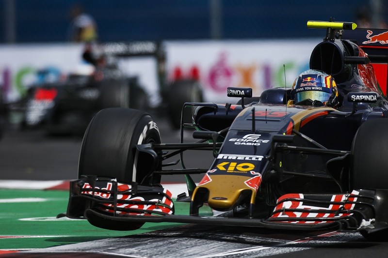 F1 must fix penalty "lottery", Toro Rosso's Sainz believes