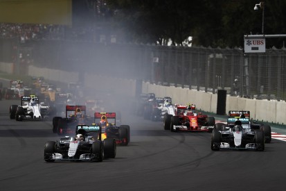 Lewis Hamilton wins Mexican GP to keep F1 title battle alive