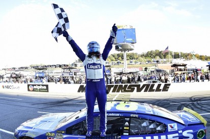 Jimmie Johnson books NASCAR title shot with Martinsville win