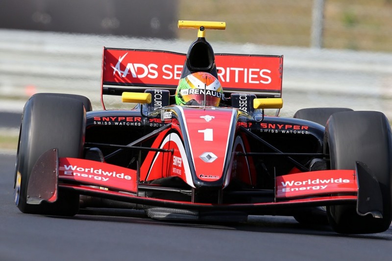 Jerez FV8 3.5: Deletraz gets 10-second penalty after Dillmann clash
