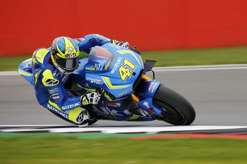 MotoGP moves to limit aero development in 2017 after winglet ban