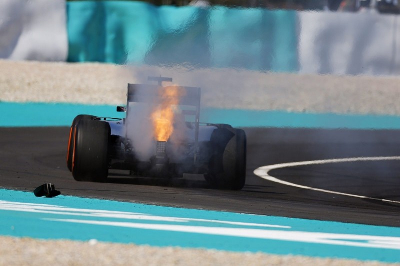 Mercedes F1 team yet to find cause of Lewis Hamilton's failure