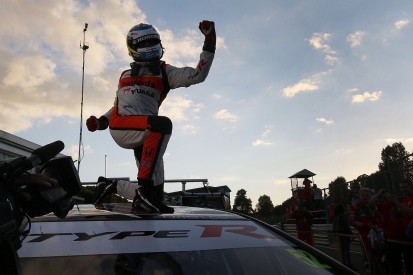 Brands Hatch BTCC: Gordon Shedden claims third title in showdown