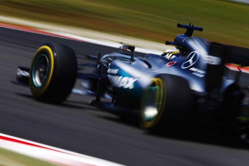 Malaysian GP: Lewis Hamilton fastest in second F1 practice
