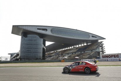 WTCC Shanghai: Jose Maria Lopez takes main race pole position