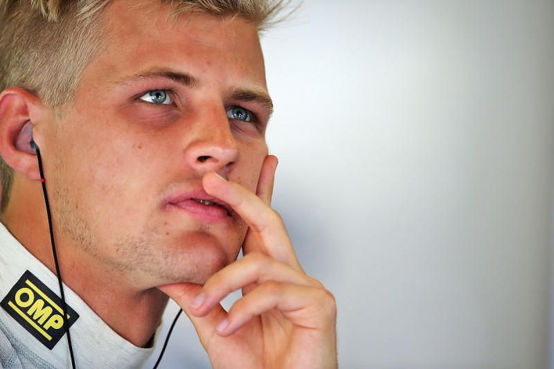 Marcus Ericsson in talks with multiple F1 teams for 2017 seat