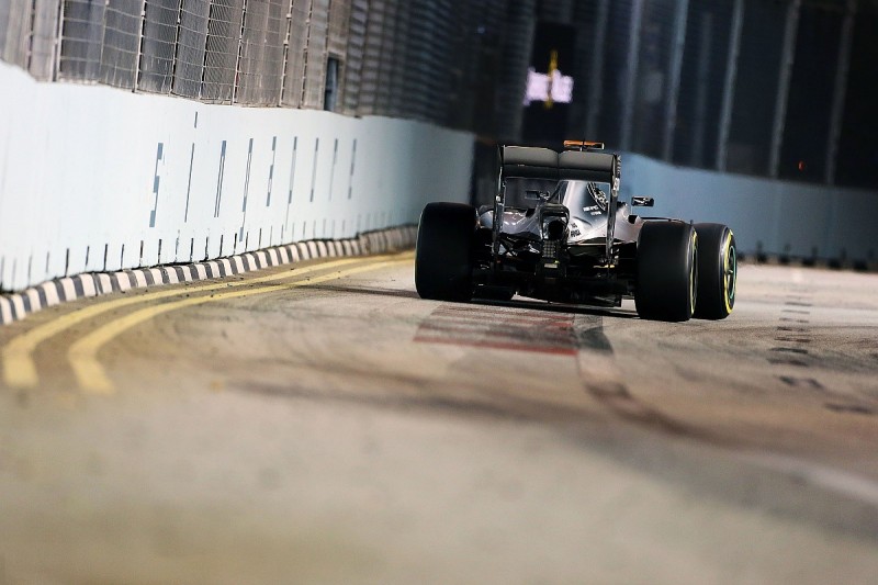 Mercedes' Rosberg says 2015 struggles made Singapore GP win sweeter
