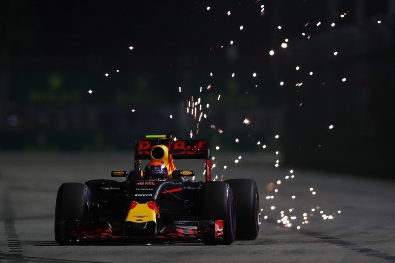 Verstappen's Red Bull 'was driving me' in Singapore GP qualifying