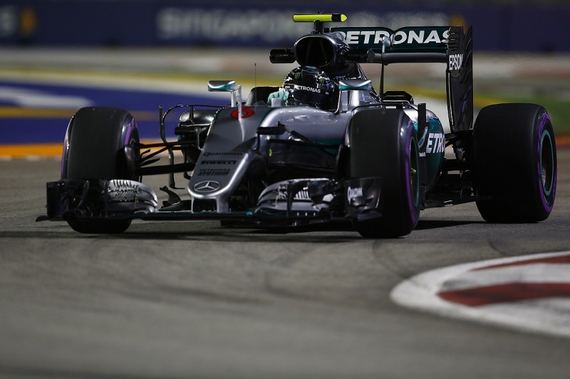 Singapore GP F1 practice: Rosberg fastest, problems for Hamilton