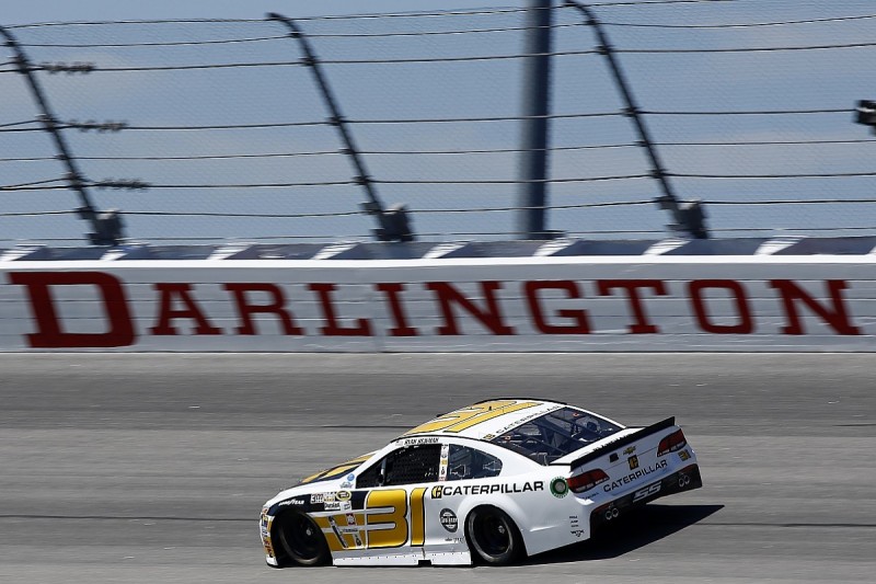 NASCAR Sprint Cup Chase: Newman's hopes hit by points penalty