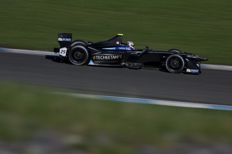 Formula E testing: Vergne outpaces works Renault team for Techeetah