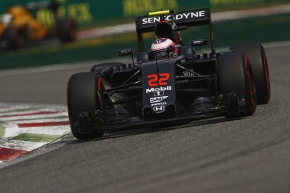 Jenson Button had other F1 offers for 2017 - Ron Dennis