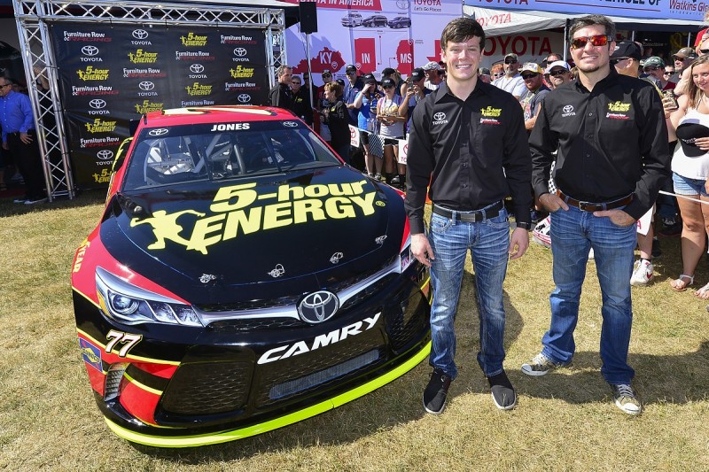 Joe Gibbs Racing protege Erik Jones joins Furniture Row for 2017