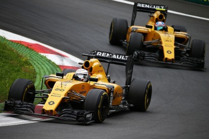 Renault F1 team wants a 'charismatic' lead driver
