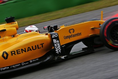 Renault accelerates F1 investment plans to speed up progress
