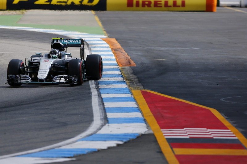 F1 German GP: Mercedes' Rosberg stays on top in FP3, rivals closer