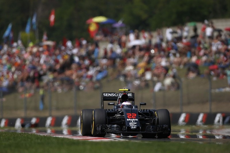 Jenson Button furious over radio rules after Hungarian GP penalty