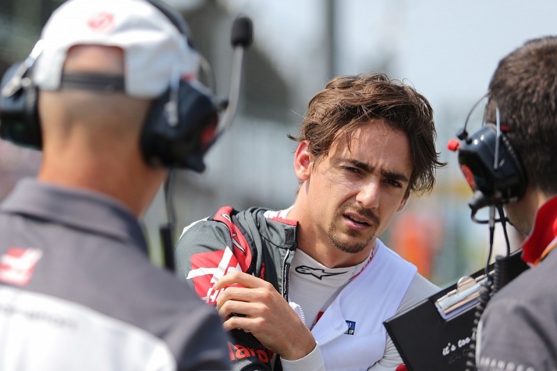 Esteban Gutierrez calls Lewis Hamilton disrespectful after gesture