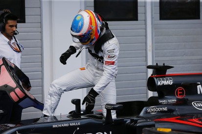 Fernando Alonso kicking himself for Hungarian GP qualifying spin