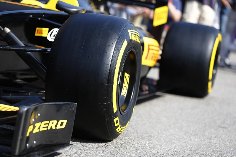 Williams demands ban on tyre choices early in 2017 F1 season