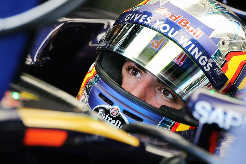 Carlos Sainz Jr calls rumours of Renault swap deal "extraordinary"
