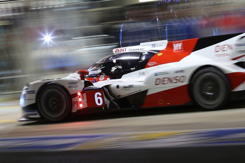 Le Mans 24 Hours: Porsche coming back at Toyota in hour 13