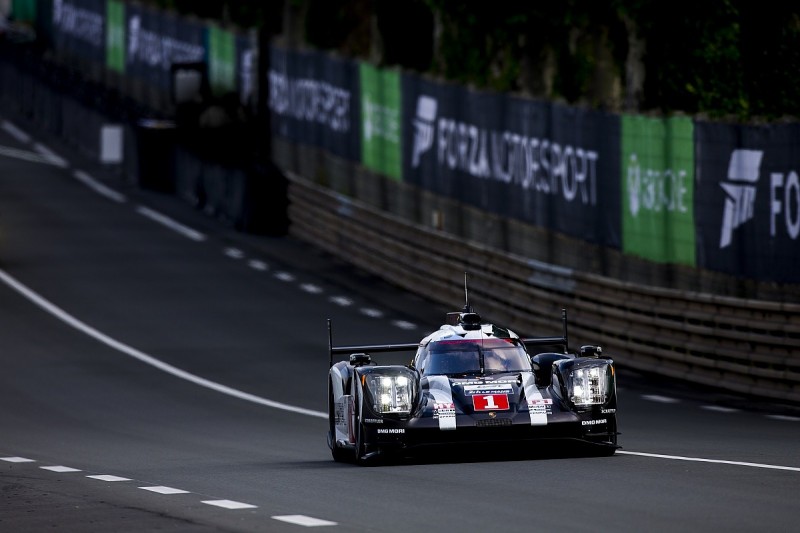 Brendon Hartley puts #1 Porsche into lead of Le Mans 24 Hours