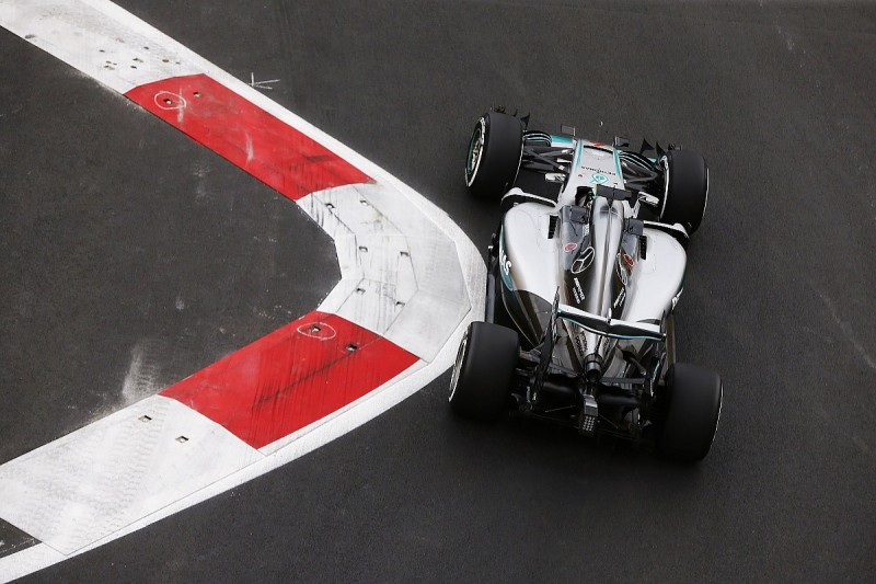 Nico Rosberg says Mercedes' Baku F1 practice tyre plan hindered him
