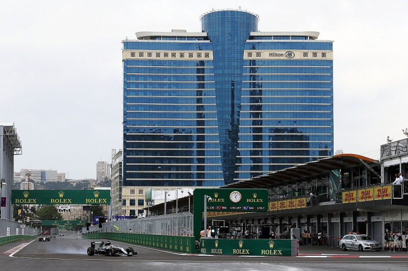 Hamilton on top in Baku F1 practice, trouble for Rosberg, Ferrari